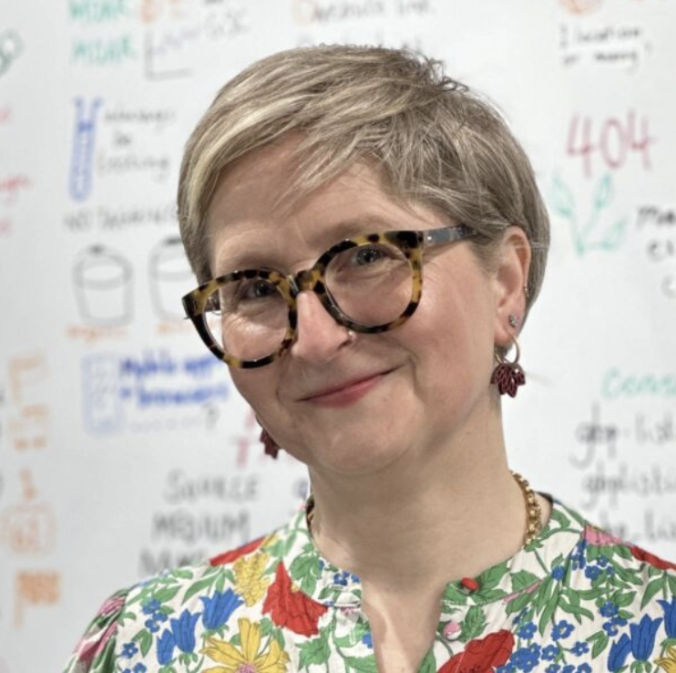 Claire Carlile